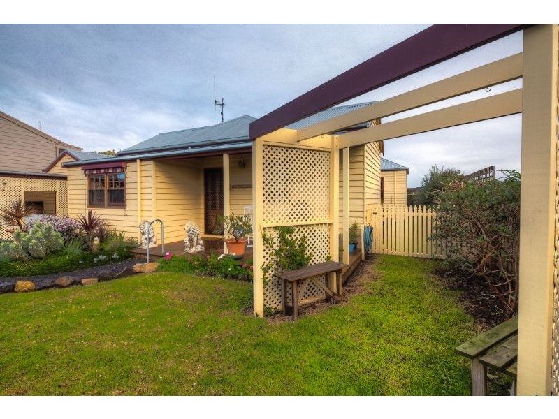 13 Jehu Street, Port Fairy VIC 3284