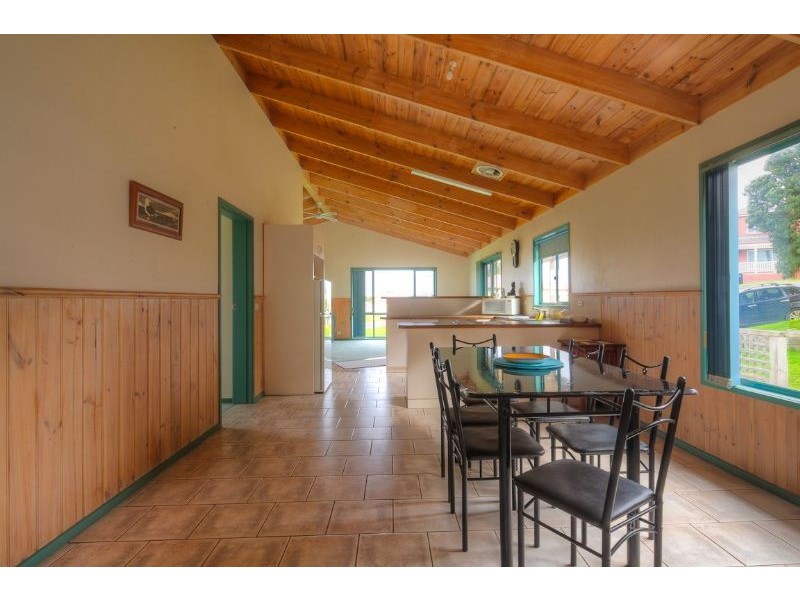 2 Crowe Street, Port Fairy VIC 3284