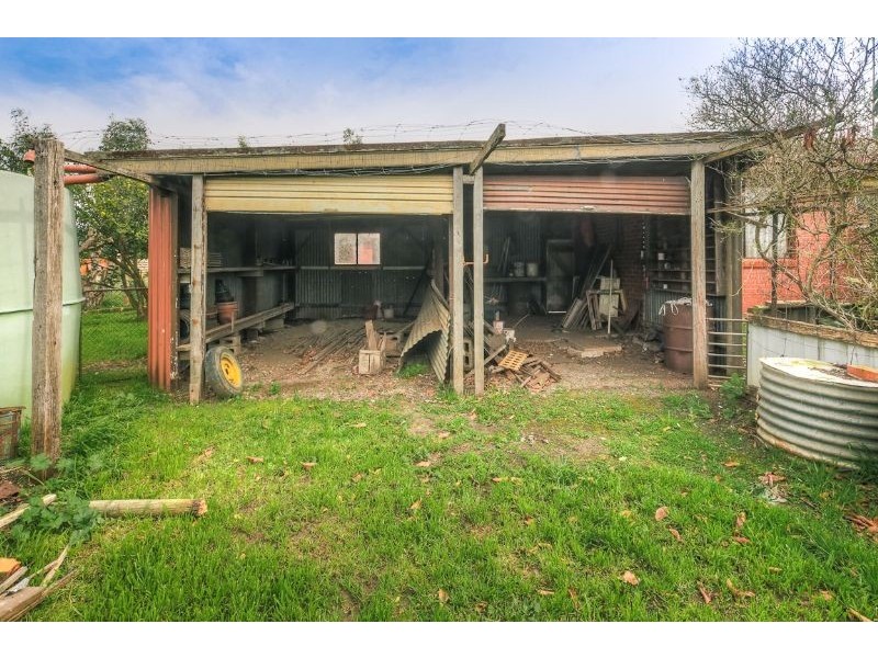 235 Princes Hwy, Port Fairy VIC 3284