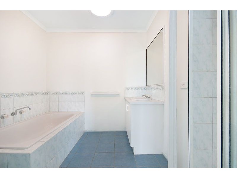 2/33-35 Powling Street, Port Fairy VIC 3284