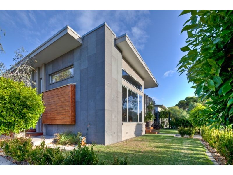 11 Whalers Drive, Port Fairy VIC 3284
