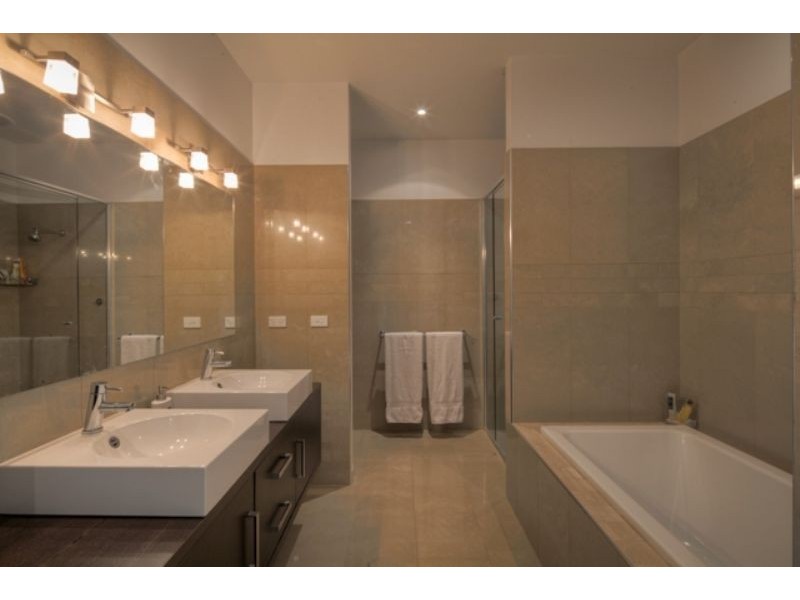 11 Whalers Drive, Port Fairy VIC 3284
