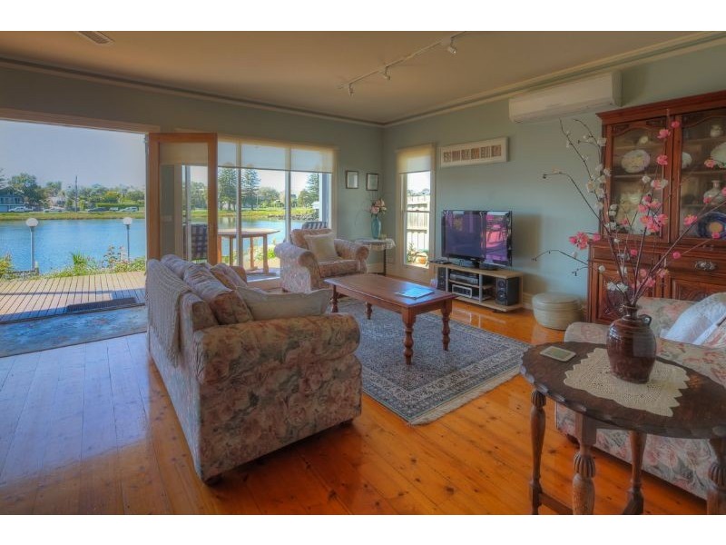 67 Gipps Street, Port Fairy VIC 3284