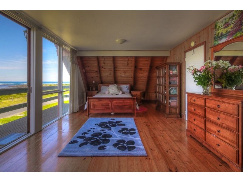 80 Ocean Drive, Port Fairy VIC 3284