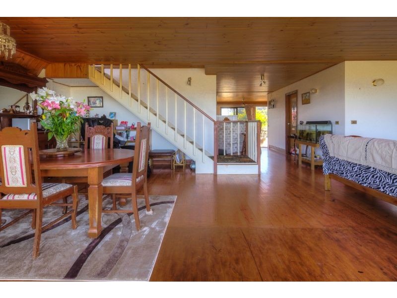 80 Ocean Drive, Port Fairy VIC 3284