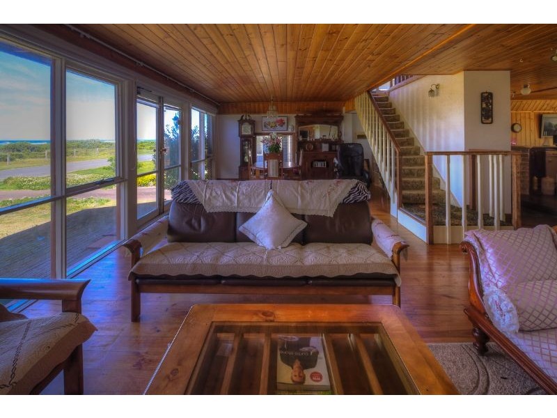 80 Ocean Drive, Port Fairy VIC 3284