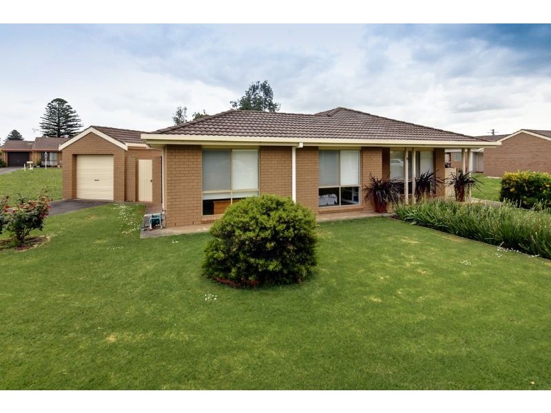 8 Belfast Close, Port Fairy VIC 3284
