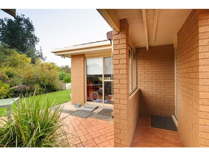 8 Belfast Close, Port Fairy VIC 3284