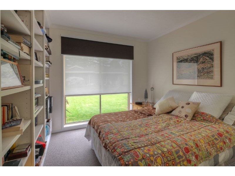 8 Belfast Close, Port Fairy VIC 3284