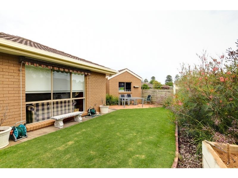 8 Belfast Close, Port Fairy VIC 3284