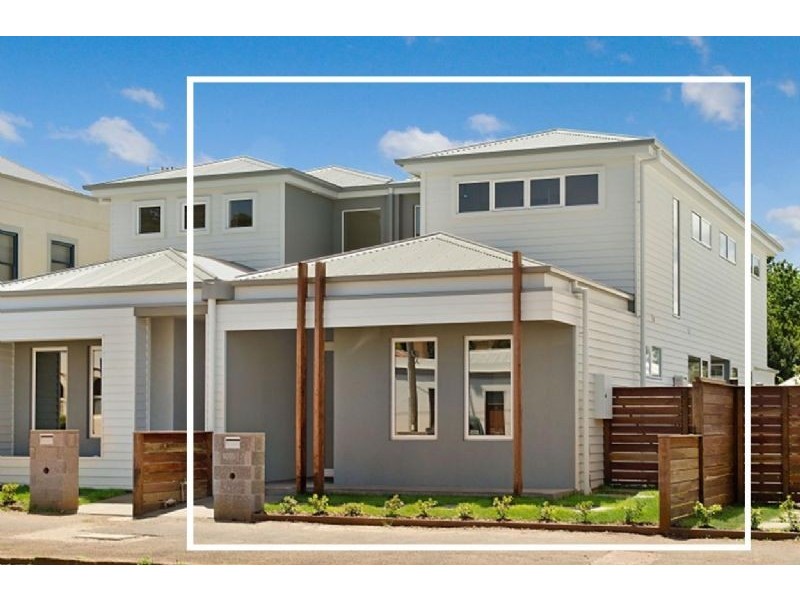 16 Cox Street, Port Fairy VIC 3284