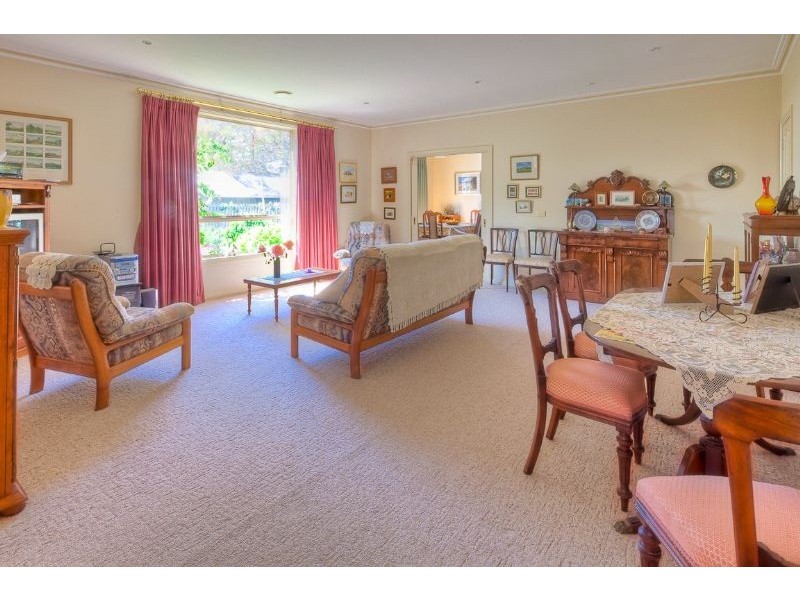 8 Terjesen Court, Port Fairy VIC 3284