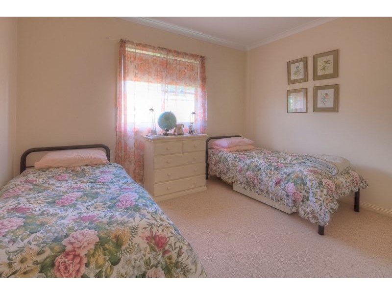 8 Terjesen Court, Port Fairy VIC 3284