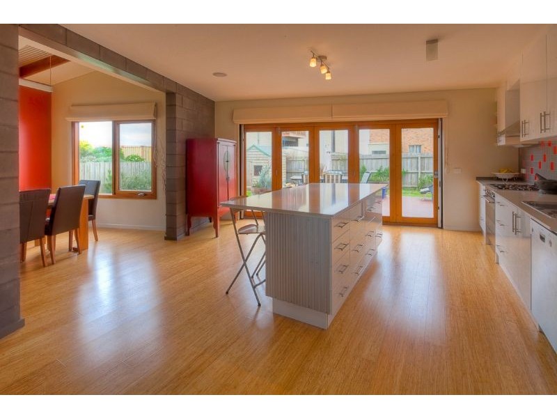 17 Anna-Catherine Drive, Port Fairy VIC 3284