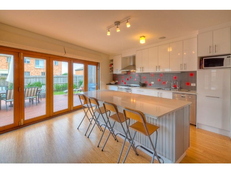 17 Anna-Catherine Drive, Port Fairy VIC 3284