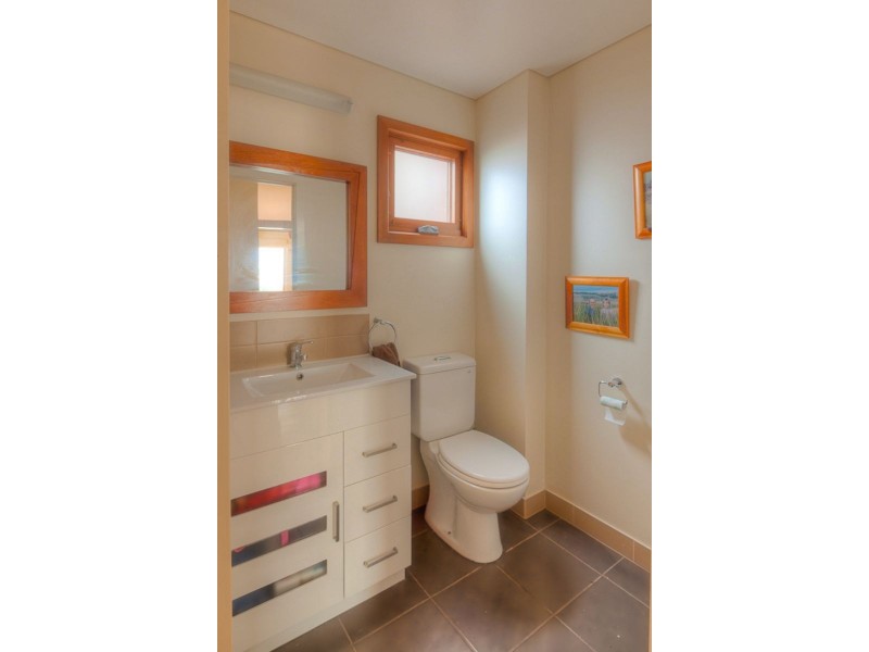 17 Anna-Catherine Drive, Port Fairy VIC 3284