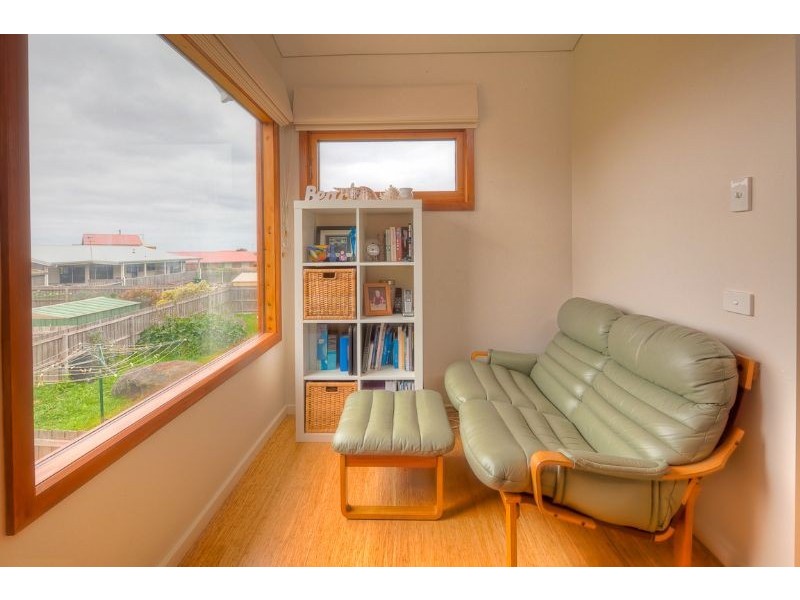 17 Anna-Catherine Drive, Port Fairy VIC 3284