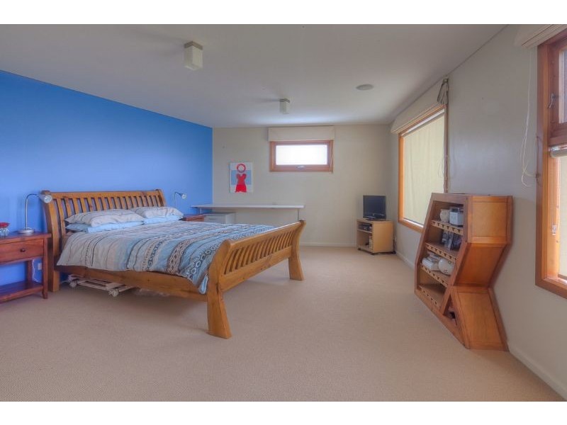 17 Anna-Catherine Drive, Port Fairy VIC 3284