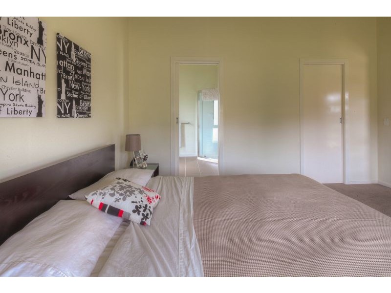 2 Mariner Crt, Port Fairy VIC 3284