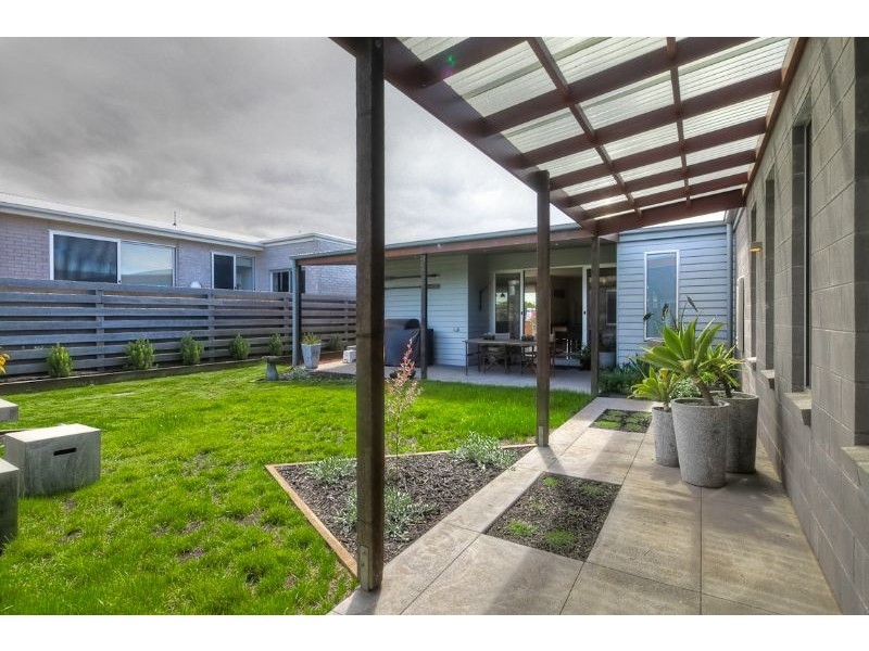 48 Philip Street, Port Fairy VIC 3284