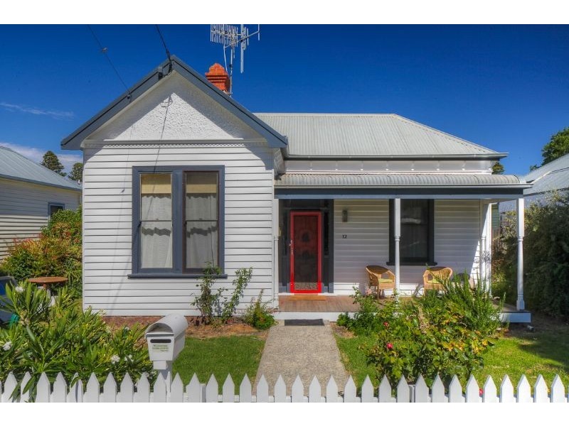 12 Wishart Street, Port Fairy VIC 3284