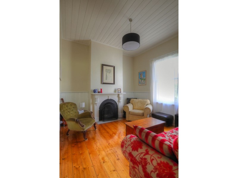 12 Wishart Street, Port Fairy VIC 3284
