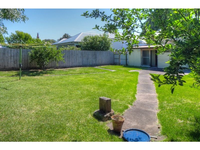 12 Wishart Street, Port Fairy VIC 3284