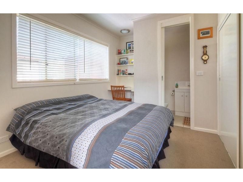 13 Reardon Street, Port Fairy VIC 3284