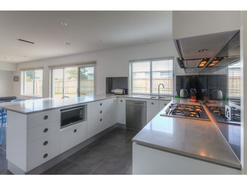 10 McGill Court, Port Fairy VIC 3284