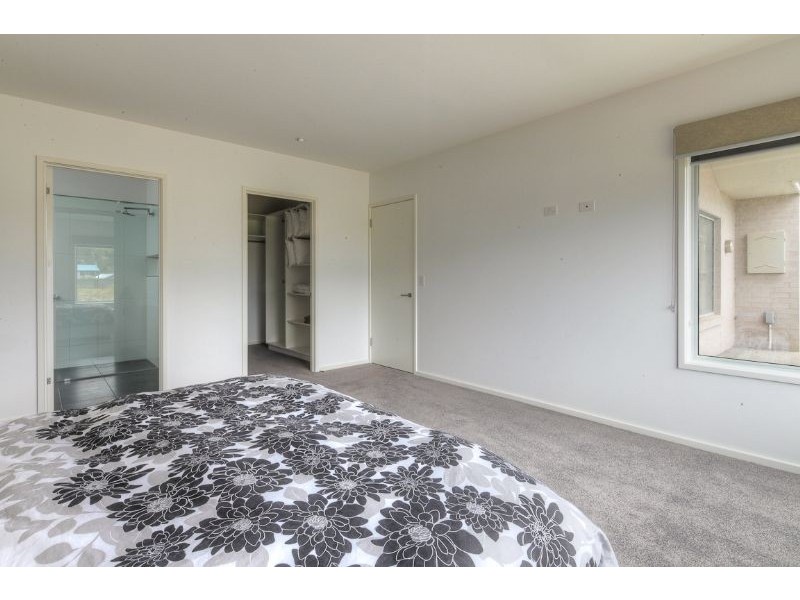 10 McGill Court, Port Fairy VIC 3284