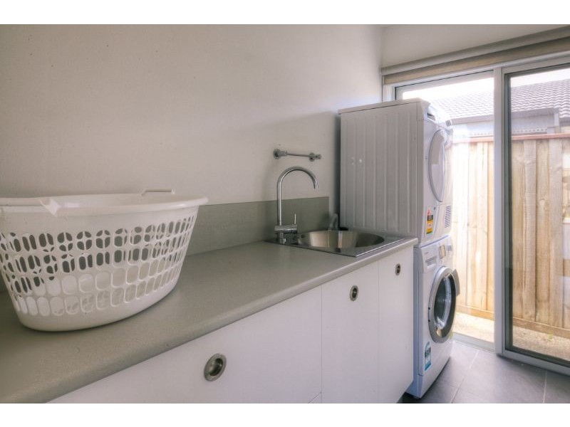 10 McGill Court, Port Fairy VIC 3284