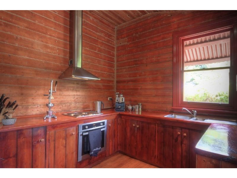 2 Old School Road, Codrington VIC 3285