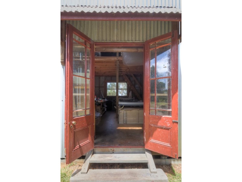 2 Old School Road, Codrington VIC 3285