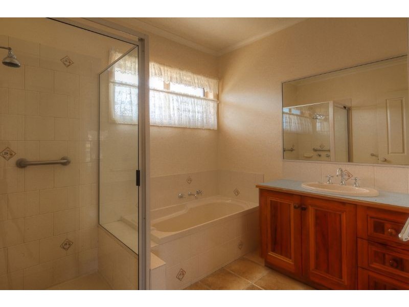 10 Dyson Street, Port Fairy VIC 3284