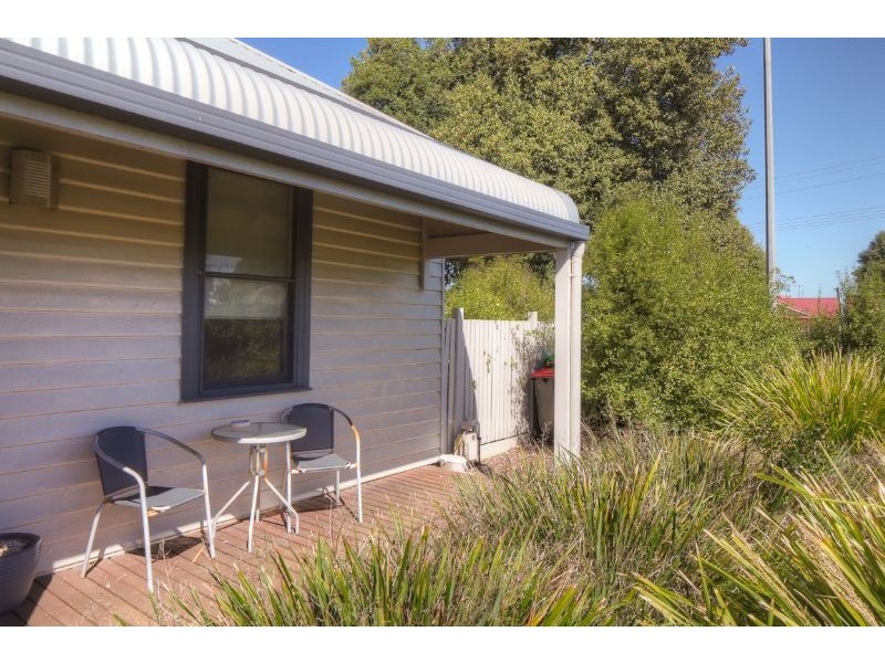 90 Cox Street, Port Fairy VIC 3284
