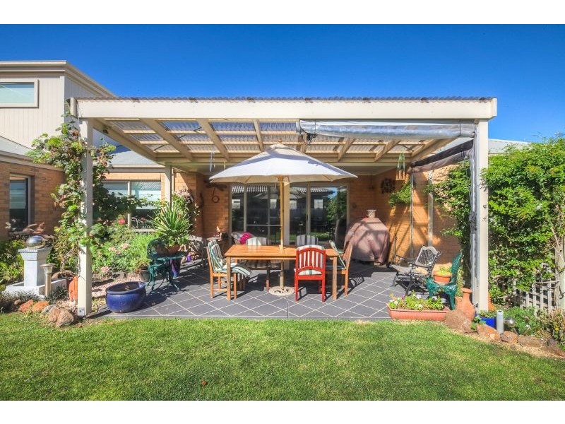 14 Anna-Catherine Drive, Port Fairy VIC 3284