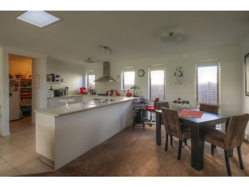 14 Anna-Catherine Drive, Port Fairy VIC 3284