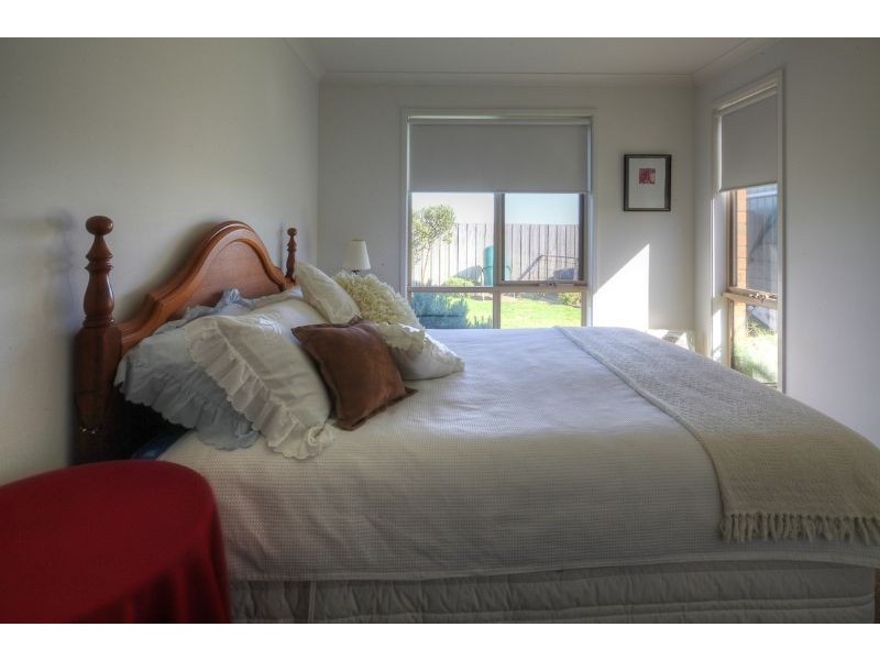 14 Anna-Catherine Drive, Port Fairy VIC 3284