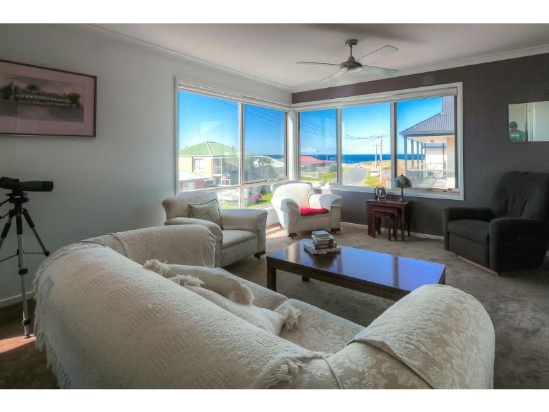 14 Anna-Catherine Drive, Port Fairy VIC 3284