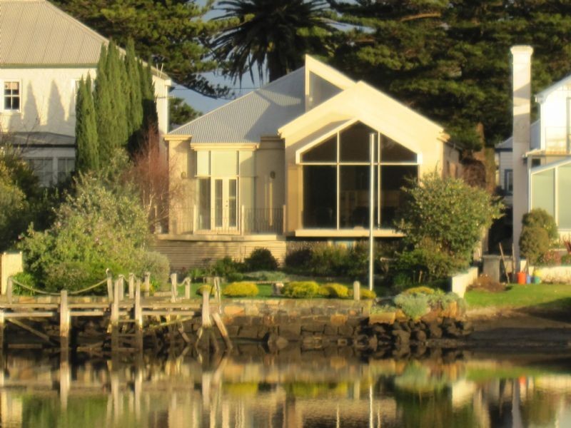 91 Gipps Street, Port Fairy VIC 3284