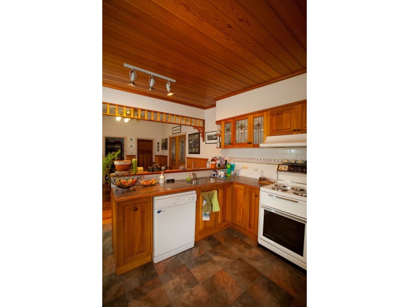 1302 Spencer Road, Toolong VIC 3285