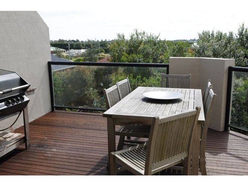 2B Hanley Court, Port Fairy VIC 3284