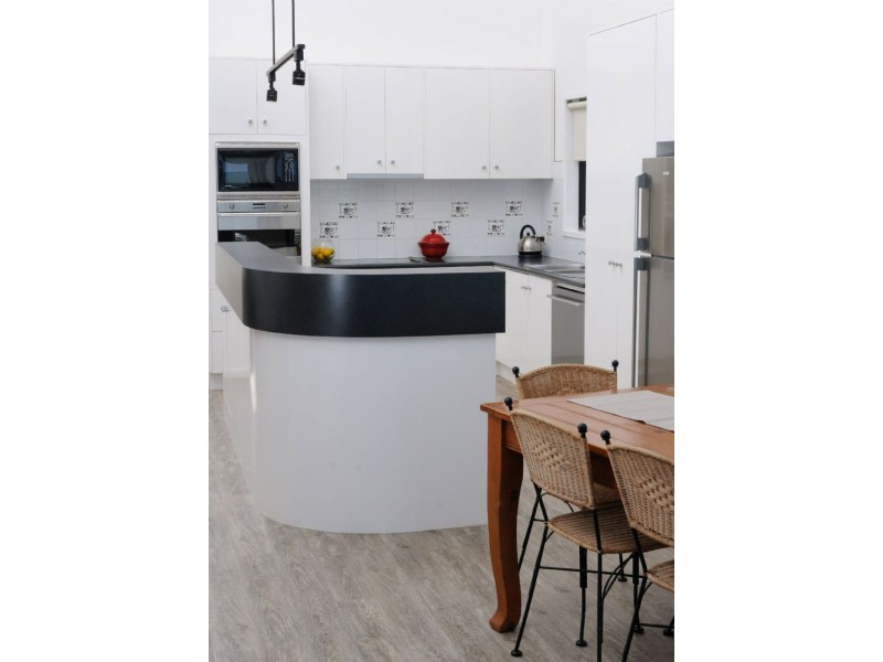 2B Hanley Court, Port Fairy VIC 3284