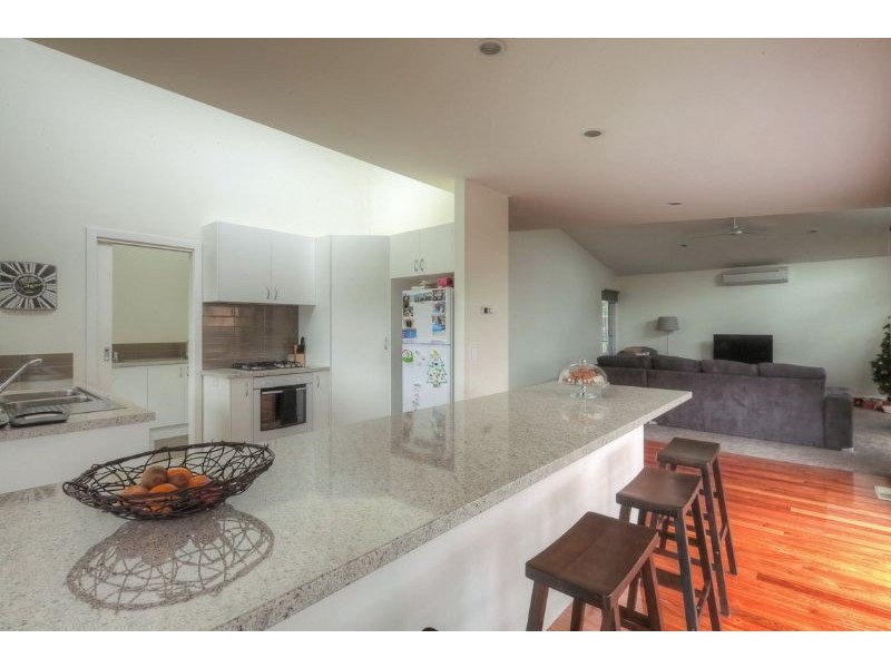 2  Mariner Crt, Port Fairy VIC 3284
