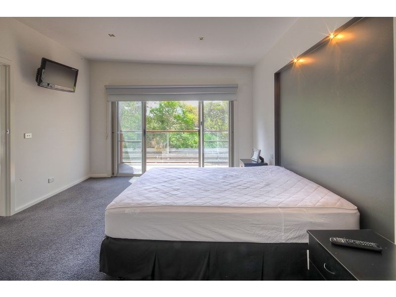 9 Mariner Crt, Port Fairy VIC 3284