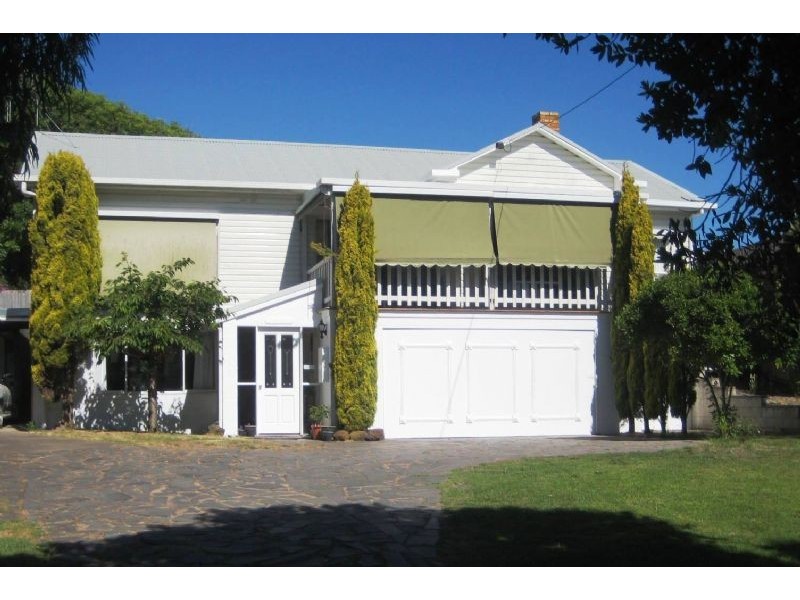 136 Griffith Street, Port Fairy VIC 3284