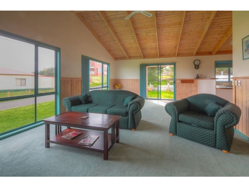 2 Crowe Street, Port Fairy VIC 3284