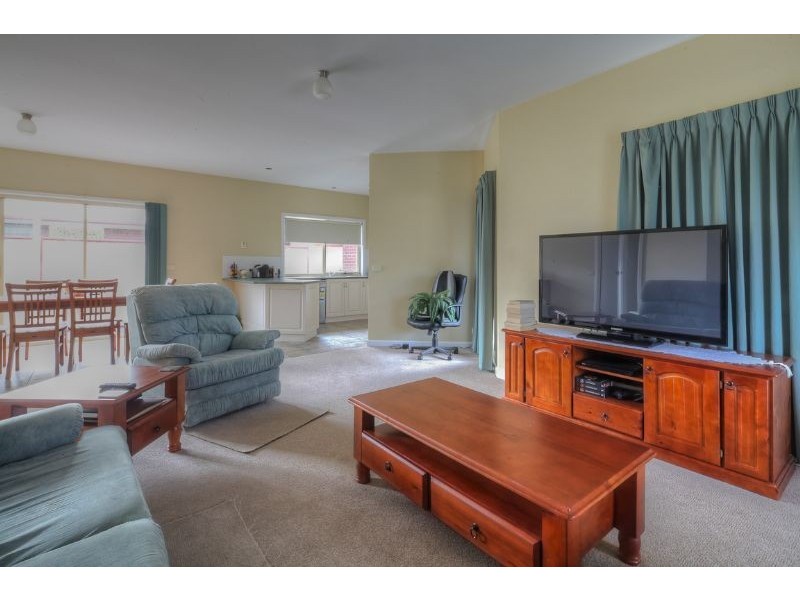 5 Winnen Place, Port Fairy VIC 3284