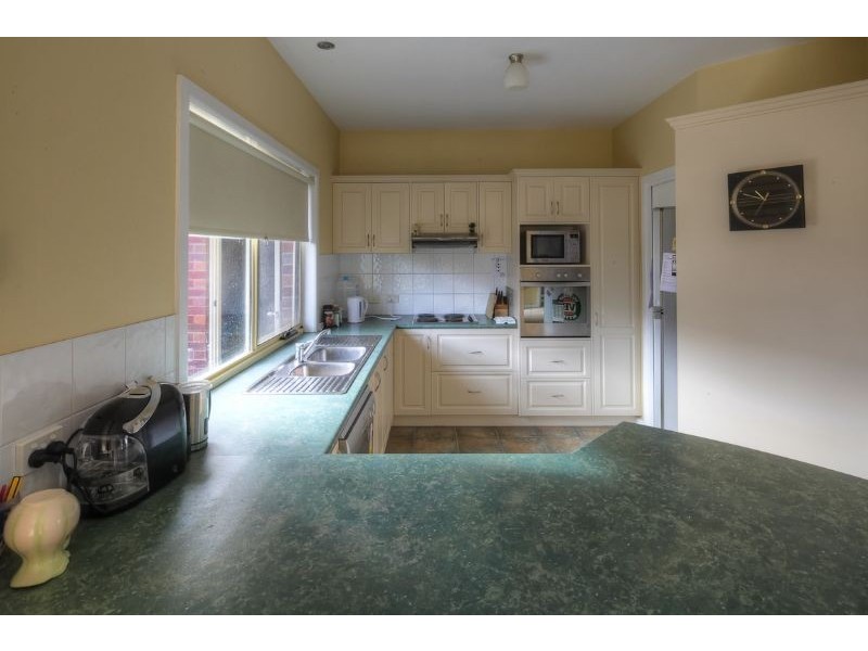 5 Winnen Place, Port Fairy VIC 3284