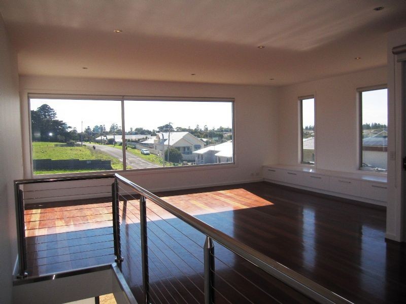 1 Martin Laurence Place, Port Fairy VIC 3284